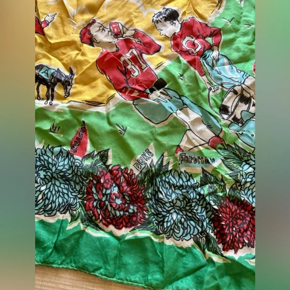 Vintage 1950s Silk College Football Scarf - Floral Border (many teams featured) - Picture 4 of 7